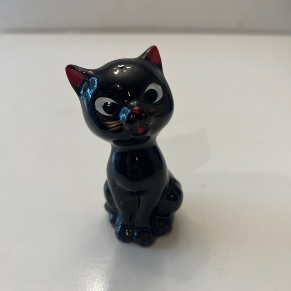 Other - Black Vintage Cat Figurine-Red Clay